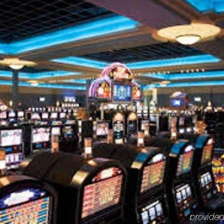 Riverwalk Casino Hotel วิกส์เบิร์ก ภายนอก รูปภาพ
